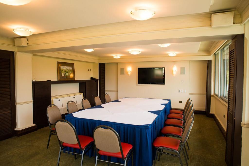 Kapok Hotel Port of Spain Luaran gambar